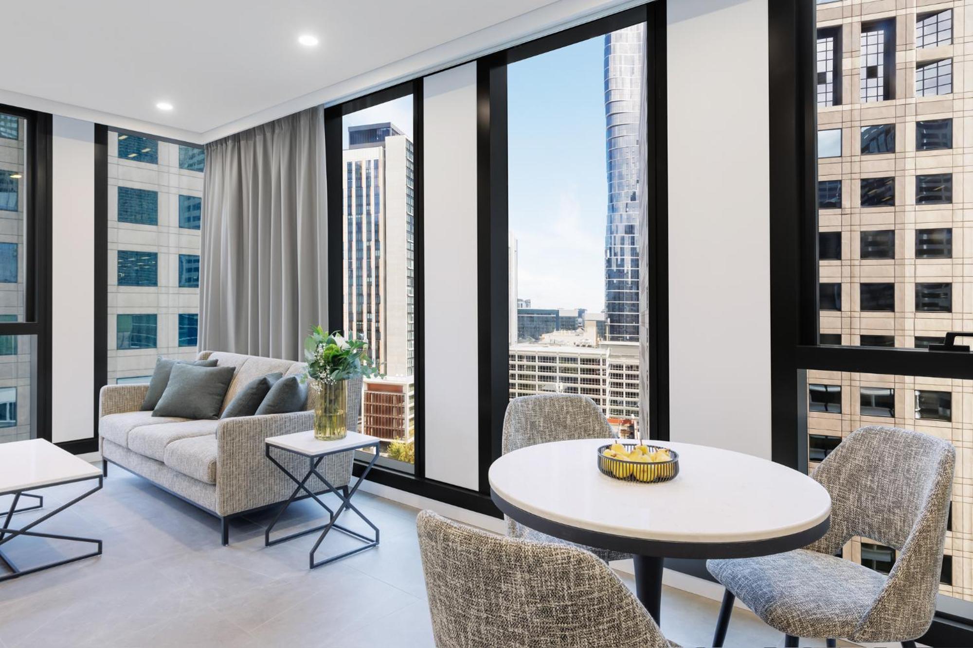 Meriton Suites Melbourne City Exterior foto The interior of a typical apartment