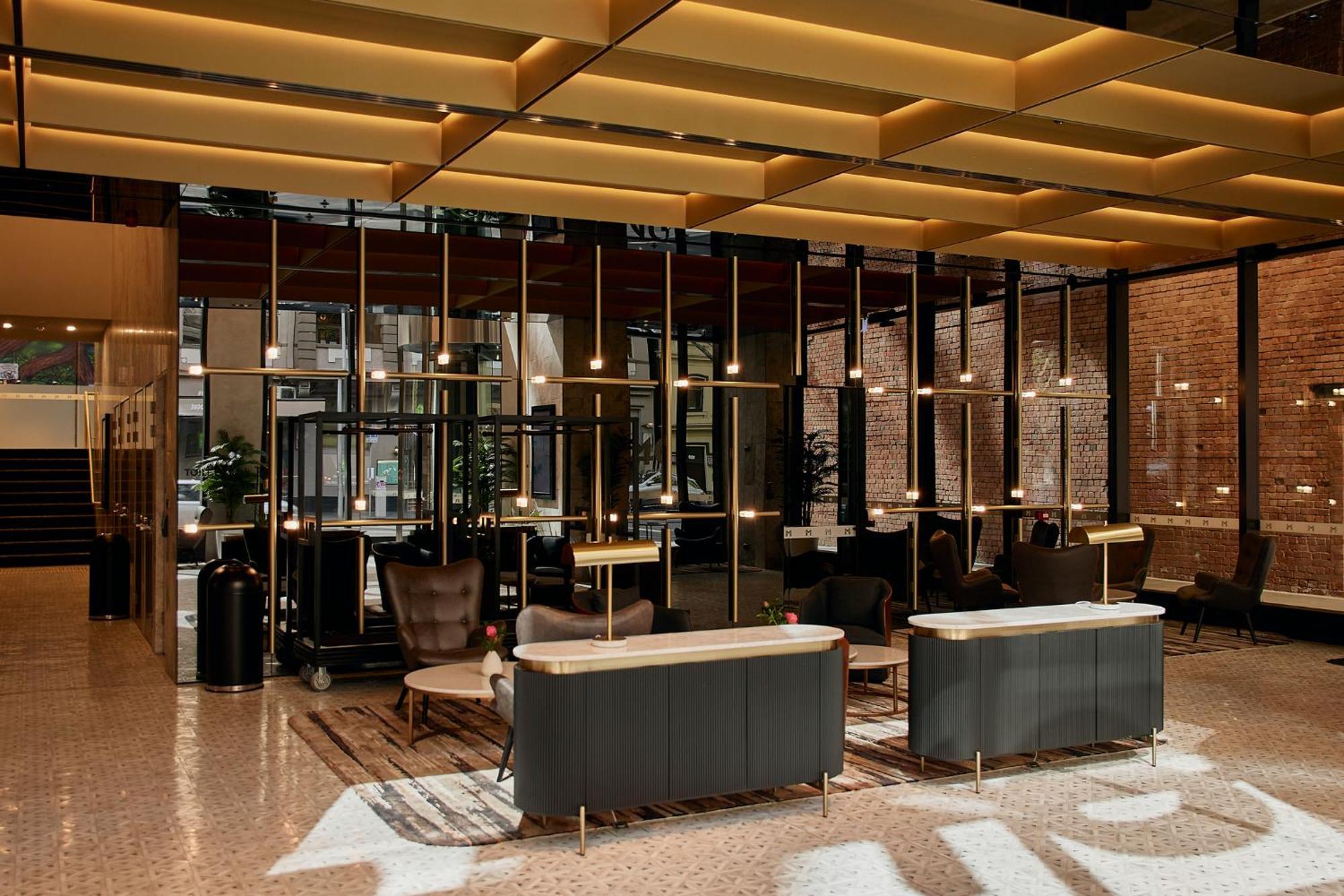 Meriton Suites Melbourne City Exterior foto The lobby of the hotel
